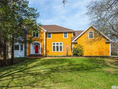 18 Moss Creek Ln, East Patchogue, NY, 11772