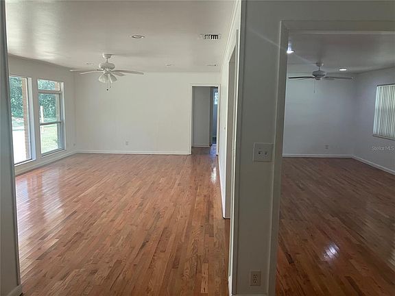 5th image of 3808 Broad St