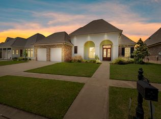 214 Summer Morning Ct, Lafayette, LA 70508
