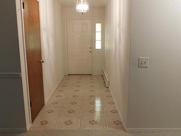 5th image of 21 Lumsden Ct
