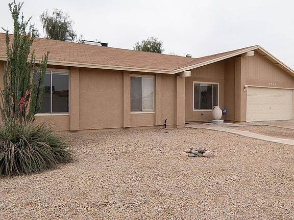 3rd image of 8955 W MEADOWBROOK Avenue