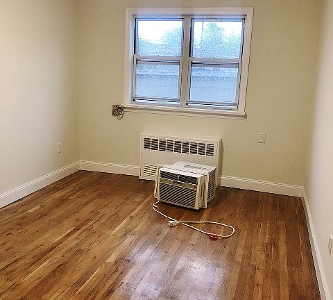 5th image of 24-25 43rd St #2F