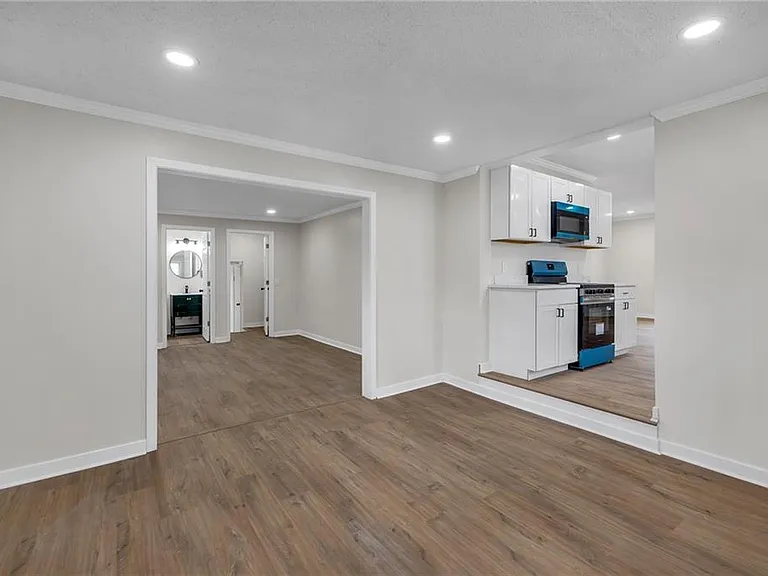 2060 Baker Rd NW — Photo 16