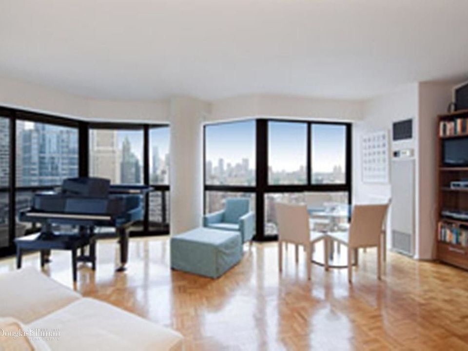 1st image of 200 E 61st St APT 26B