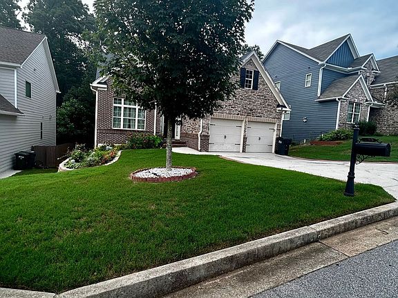2nd image of 293 Shiloh Manor Dr