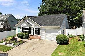 3rd image of 203 Oak Grove Ln
