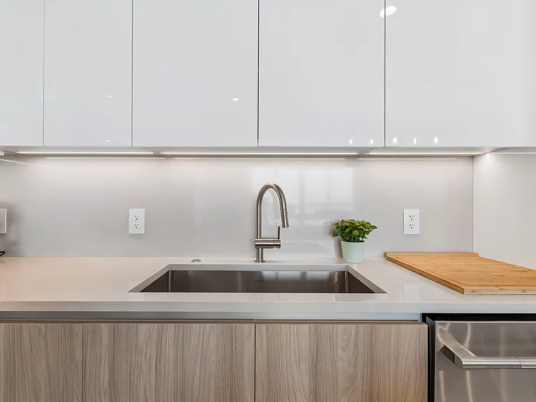400 Central Ave #2102 — Photo 14