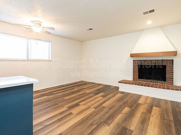 3rd image of 844 N Waco Ave APT A101