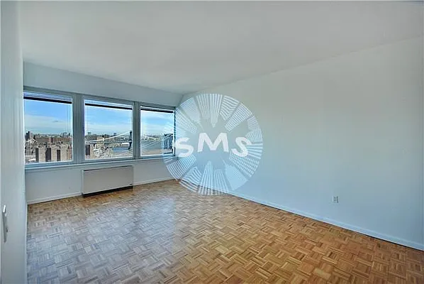 Rented by Space Marketing Shop | media 3