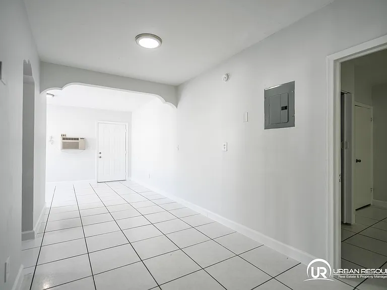 7821 Carlyle Ave #1 — Photo 6