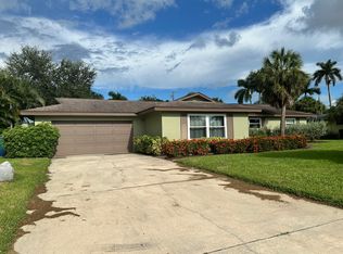 5033 Fairfield Dr, Fort Myers, FL 33919