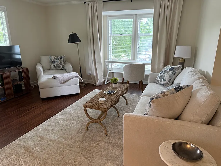 1011 Nicholwood Dr #209 — Photo 4