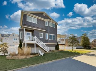 17 Grant Ave, Rumson, NJ 07760