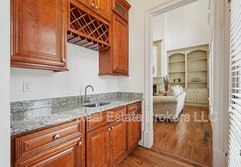 343 Summer Garden Dr — Photo 33