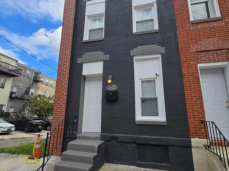 1717 Latrobe St