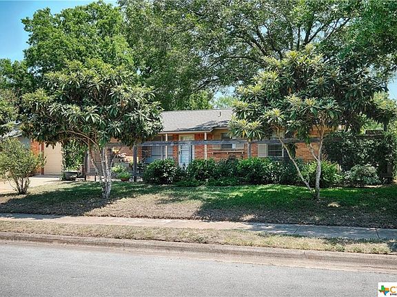 4th image of 8203 Briarwood Ln