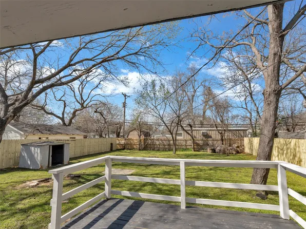 307 Terry Rd, Hurst, TX 76053