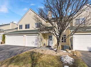 508 Aqua Cir, Lino Lakes, MN 55014