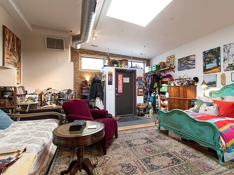 537 Custer Ave #1 — Photo 2