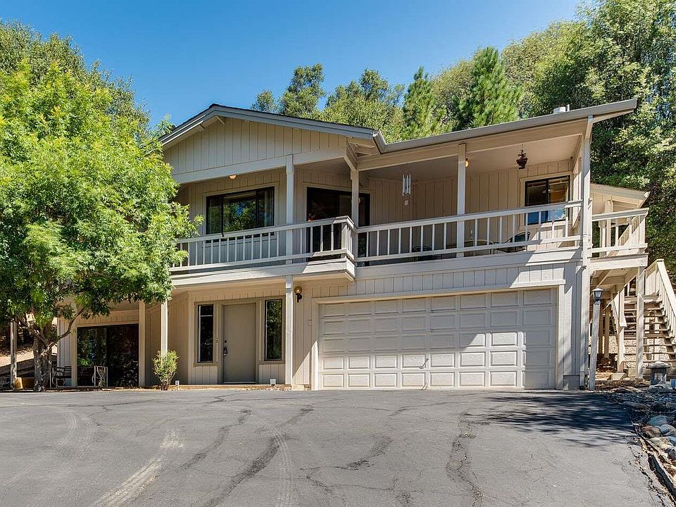 1st image of 19865 Pleasantview Dr