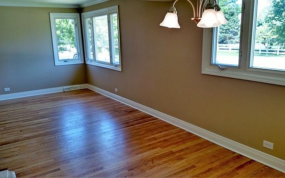 3rd image of 1048 S Douglas Ave