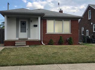 13249 Sycamore St, Southgate, MI 48195