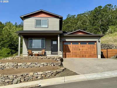 924 SE Golden Eagle Ave, Roseburg, OR, 97470