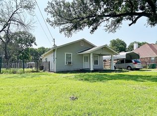 421 Jackson St, Krum, TX 76249