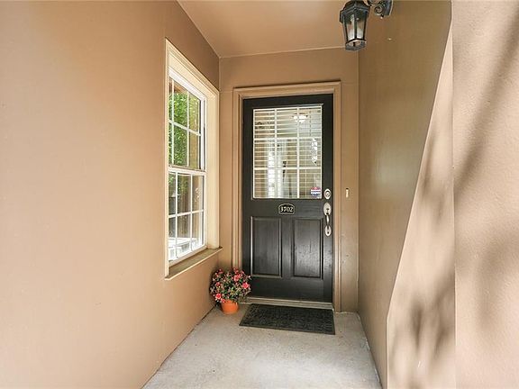 3rd image of 3702 Ashford Creek Hl