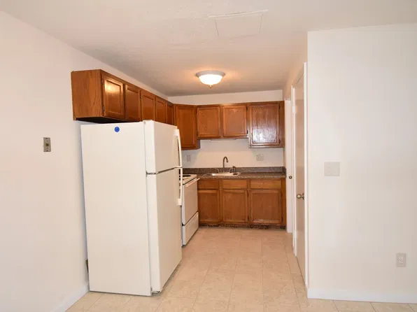 Brook Apartments- Skok, 6 Skokorat St #Sk-03, Seymour, CT 06483