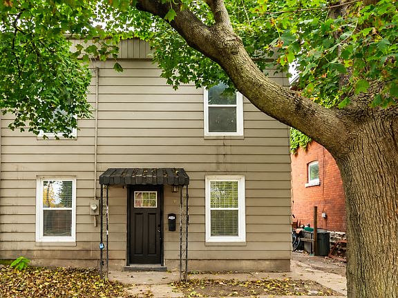 2nd image of 93 Peel St
