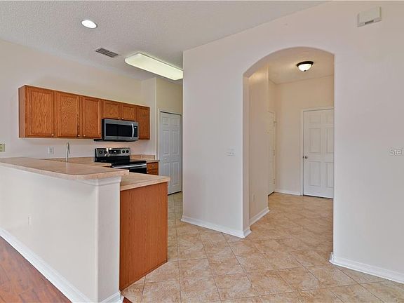 4th image of 2261 Leland Ln