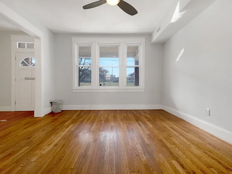 1226 Rhode Island Ave NE — Photo 12