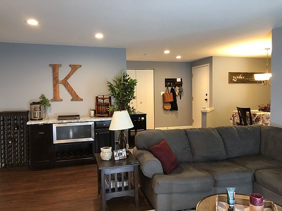 2nd image of 406 Ramblewood Dr APT D