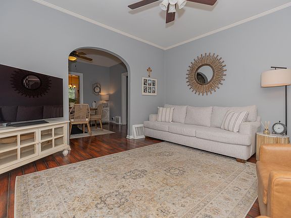 5th image of 763 S Villa Dr