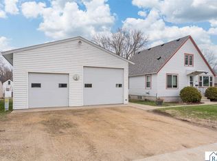 108 Leray Ave, Eagle Lake, MN 56024