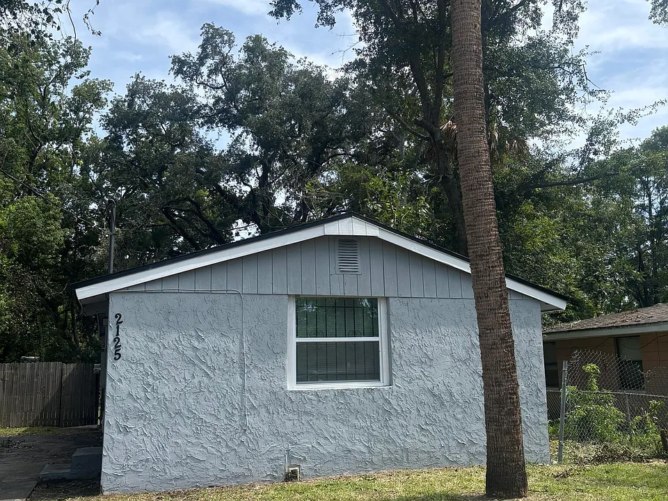 2125 Morehouse Rd