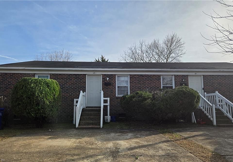 1st image of 19 Carver Cir