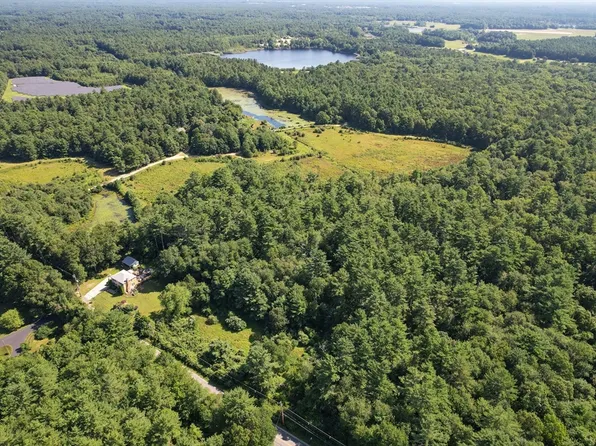 334 County Rd, Wareham, MA 02571