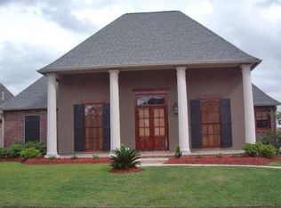 9539 Homestead Dr, Baton Rouge, LA 70817