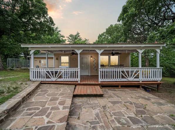 13261 Highway 9 E, Eufaula, OK 74432