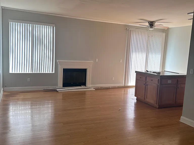 7124 Farralone Ave #107 — Photo 26