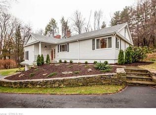 9 Forest Hills Dr, West Hartford, CT 06117