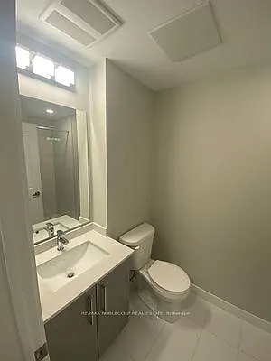 15 Queen St S #1803 — Photo 8