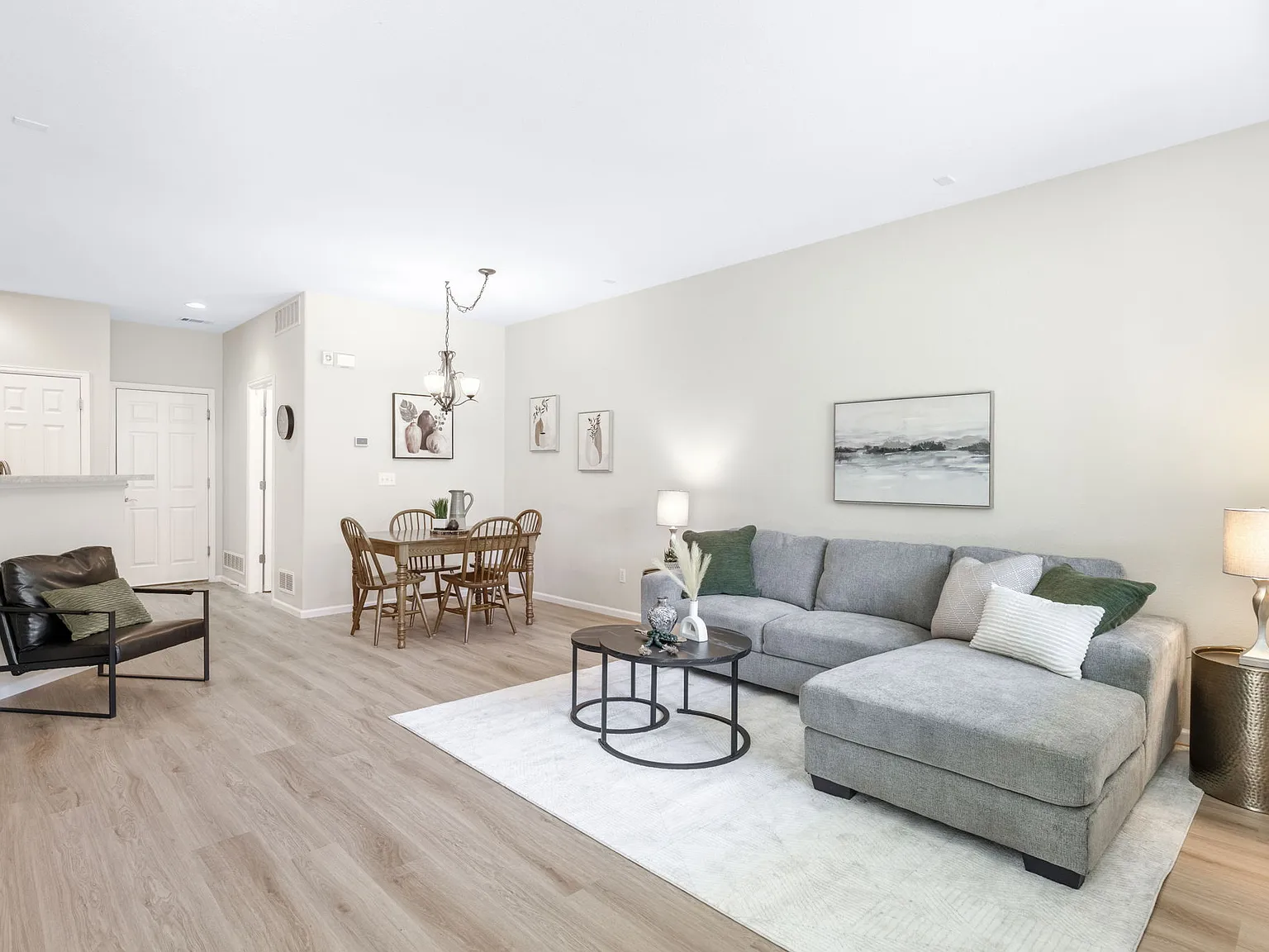 3 bed, 1575 sqft, $2,750 — Photo 3