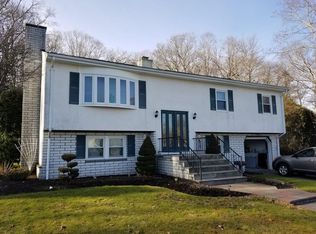 120 Pamela Dr, Swansea, MA 02777