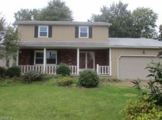 6034 Emerald St, North Ridgeville, OH 44039