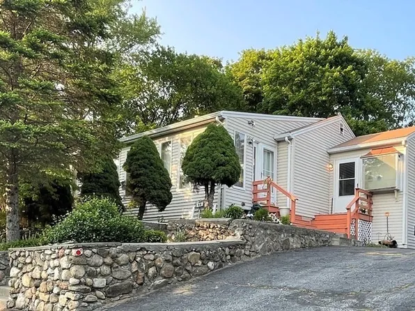 48 Mendon St, Upton, MA 01568