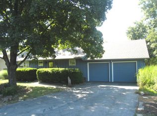 303 Finley Dr, Ozark, MO 65721