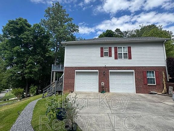4th image of 1980 Ridge Point Dr NW